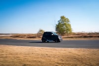 Compact Fully Electric Vehicles Image 3