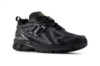 Futuristic Running Sneakers Image 3