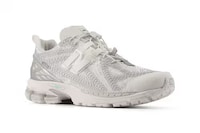 Futuristic Running Sneakers Image 4