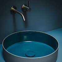 Steel Bathroom Materials Image 4
