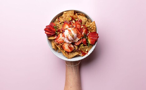 Cinnamon-Dusted Tortilla Chips