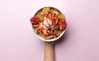 Cinnamon-Dusted Tortilla Chips Image 1