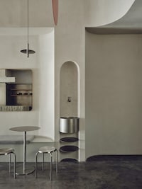 Art Deco Caf&eacute; Interiors Image 4