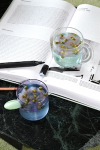 Bell-Shaped Coffee Mugs Image 3