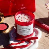 Playful Holiday Candle Lines Image 3