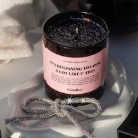 Playful Holiday Candle Lines Image 7