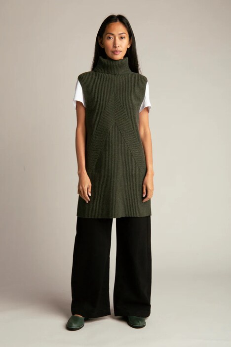 Effortless Seamless Vest Designs