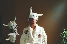 Hand- Knitted Joint Apparel