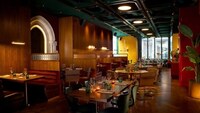 Adaptive Restaurant Interiors Image 4