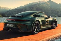 Designer-Honoring Sports Cars Image 2