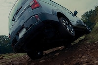 Off-Road Minivan-Inspired SUVs Image 6