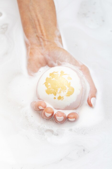 Elegantly Curated Bath Bombs