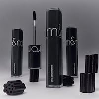 Black-Colored Lip Tint Sets Image 3