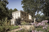 Opulent French Hotels Image 4