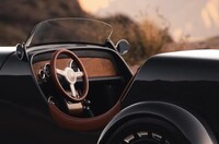 1930s-Inspired Hand-Built Automobiles Image 3