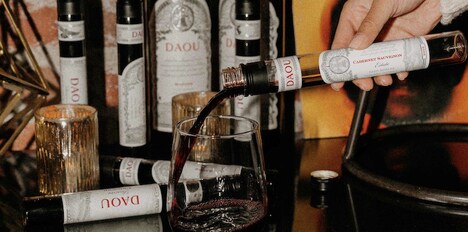 Small-Format Wine Bottle Sets