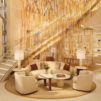 Ultra-Opulent Jewelry Boutiques Image 2