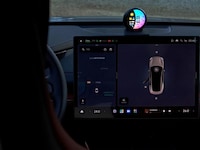 Cartoonish In-Car Connectivity Robots Image 3