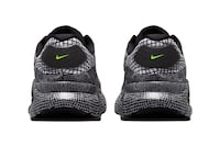 Performance Grid-Patterned Sneakers Image 5
