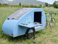 Teardrop-Shaped Bike Campers Image 2