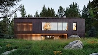 Minimal Mountain Retreats Image 3