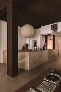Hi-Fi Caf&eacute; Architecture Image 3