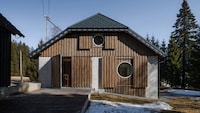 Reisdential Cottage Designs Image 3