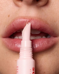 Dual-Action Lip Exfoliators Image 1