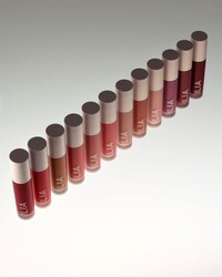 Dimensional Hydrating Glosses Image 2