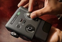 Vintage-Inspired Instant Cameras Image 2