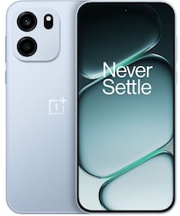 Battery-Showcasing Smartphones Image 4