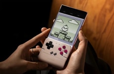 Retro-Inspired Smartphone Gaming Controllers