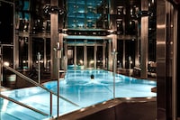 Modern Mountain Lodges Image 2