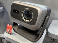 Movable Home Projectors Image 1