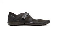 Sport Collaboration Shoes Image 6