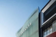 Curved Glass Veiled Stores