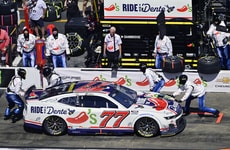 Motorsport-Focused Restaurant Partnerships