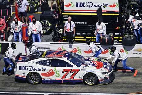 Motorsport-Focused Restaurant Partnerships