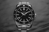 Modestly Slender Dive Watches Image 2