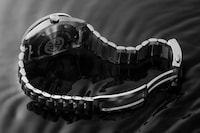 Modestly Slender Dive Watches Image 4