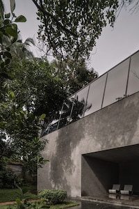 Minimal Timber Retreats Image 2