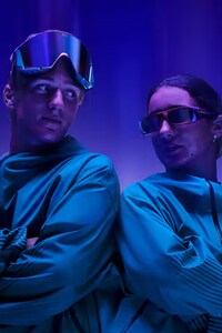 Iridescent Performance Gear Image 3