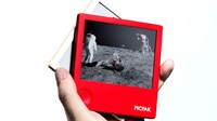Miniature Photo Display Screens Image 4