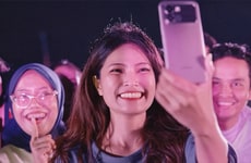 Branded Holographic Spectacles