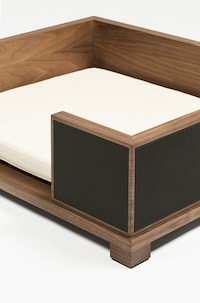 Luxury Pet Accessories Image 1