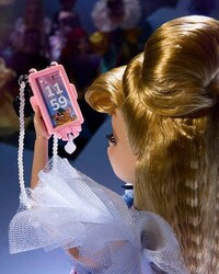 Couture Collector Dolls Image 4