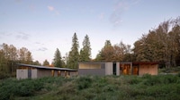 Nature-Immersed Creative Retreats Image 4