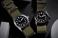 Illuminating Minimalist Timepieces Image 2
