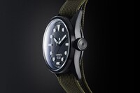Illuminating Minimalist Timepieces Image 3