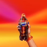 Fruit-Forward Sugar-Free Colas Image 1